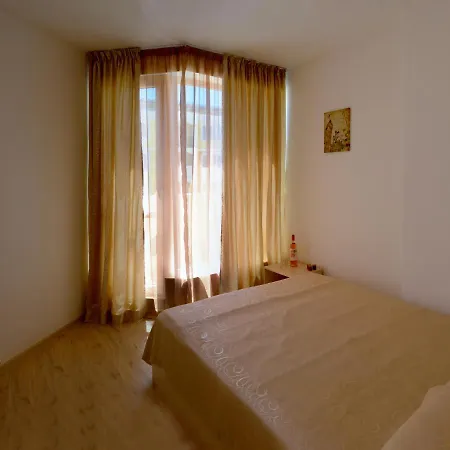 아파트호텔 Vanilla Garden 3*