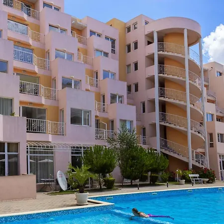 Vanilla Garden 아파트호텔 3*