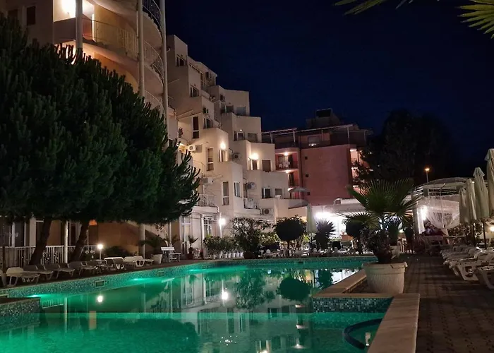 Vanilla Garden Apartahotel 3*