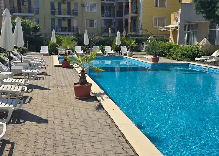 Vanilla Garden Apartahotel 3*
