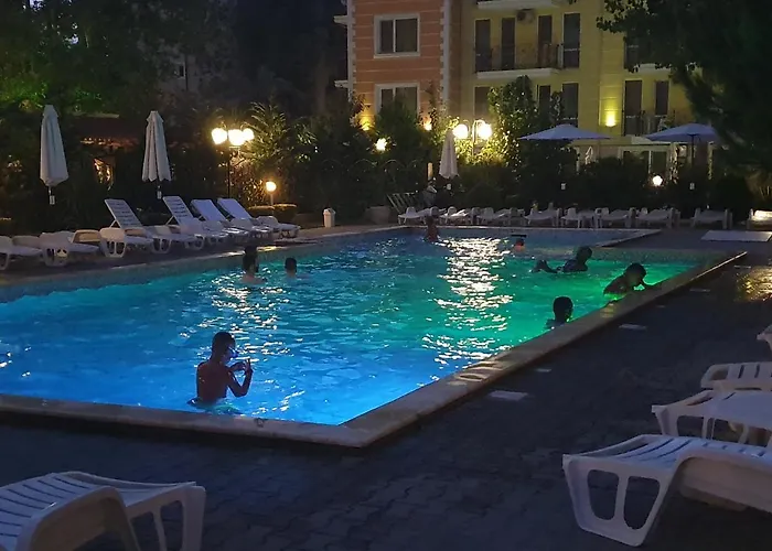 Apartahotel Vanilla Garden 3*