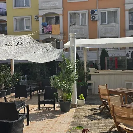 Apartmanhotel Vanilla Garden 3*