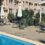 Hotel apartamentowy Vanilla Garden 3*