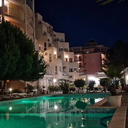 Vanilla Garden Ξενοδοχείο με διαμερίσματα 3*