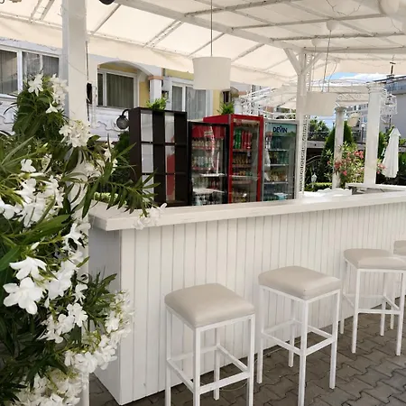 Vanilla Garden 3* Napospart