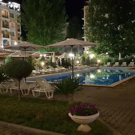 Vanilla Garden Ξενοδοχείο με διαμερίσματα 3*