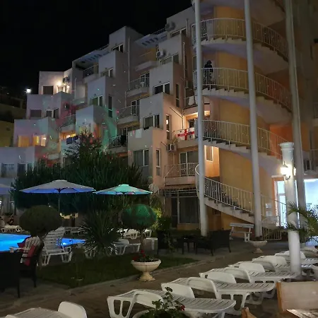 Vanilla Garden 3* סאני ביץ'