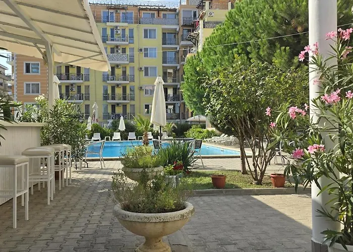 Vanilla Garden 아파트호텔 3*